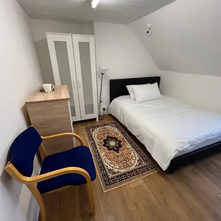 Frontline Accommodation London Exterior photo